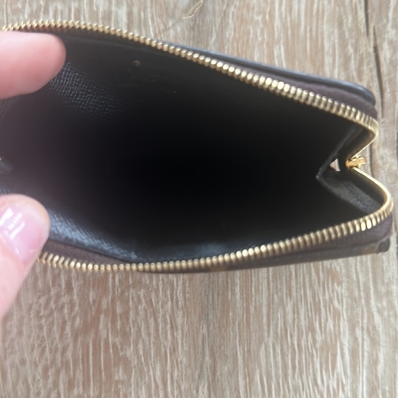 Louis Vuitton Recto Verso Wallet - Picture 6 of 8